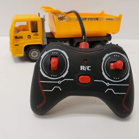 New Remote Controlled Dump Truck - Picture 3 of 10
